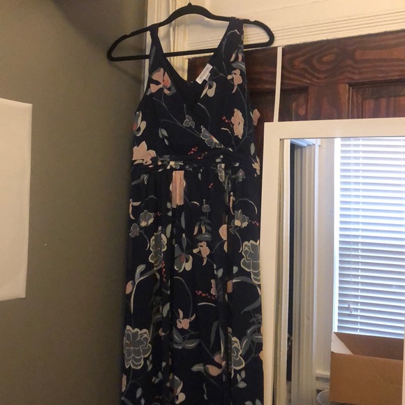 Maternity blue floral maxi dress - Picture 2 of 3